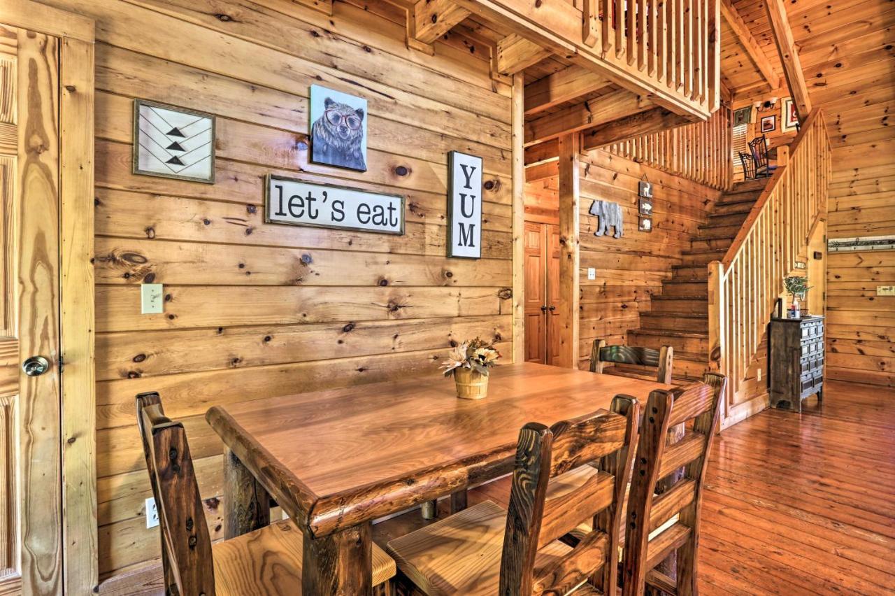 Sevierville Cabin With Deck Minutes To Pigeon Forge エクステリア 写真