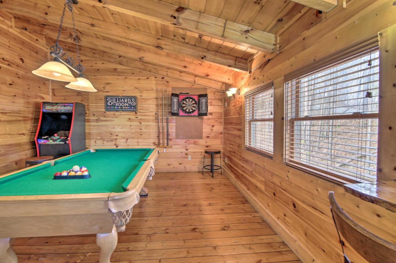 Sevierville Cabin With Deck Minutes To Pigeon Forge エクステリア 写真