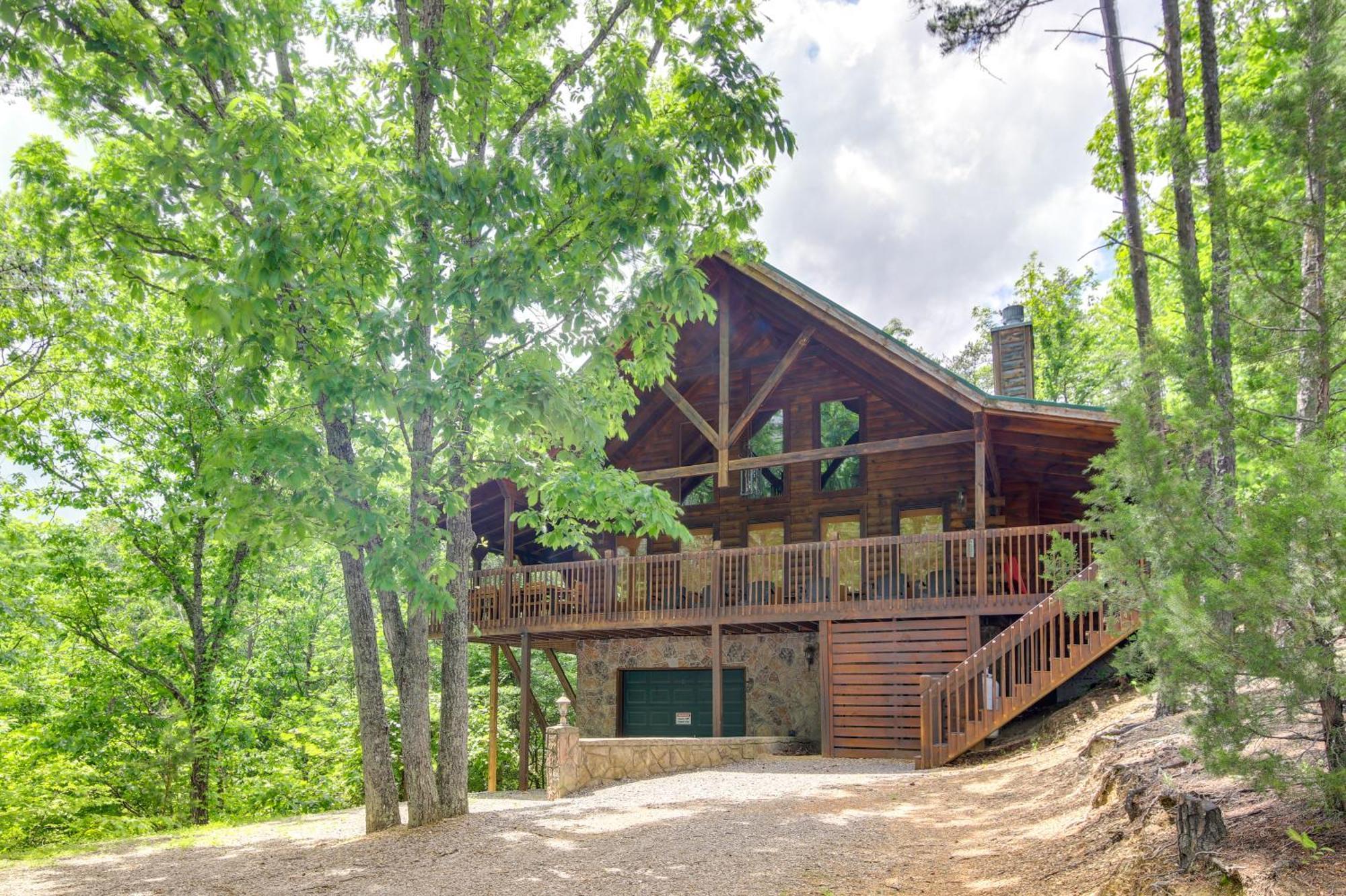 Sevierville Cabin With Deck Minutes To Pigeon Forge エクステリア 写真