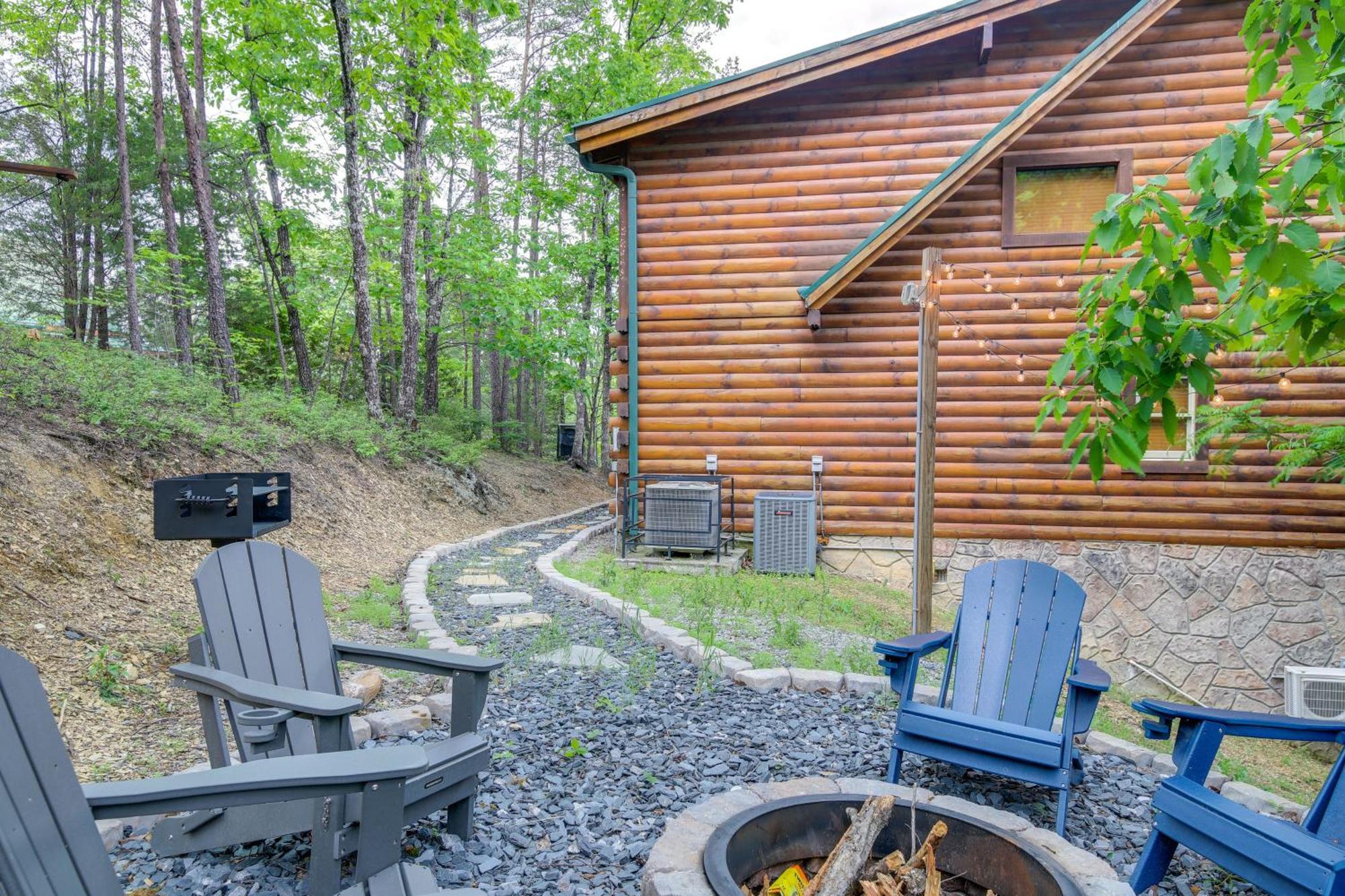 Sevierville Cabin With Deck Minutes To Pigeon Forge エクステリア 写真