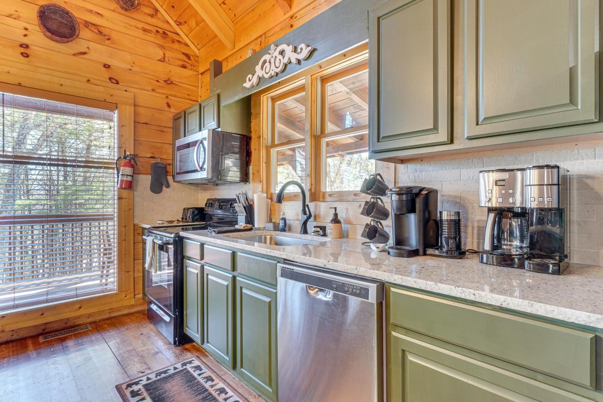 Sevierville Cabin With Deck Minutes To Pigeon Forge エクステリア 写真
