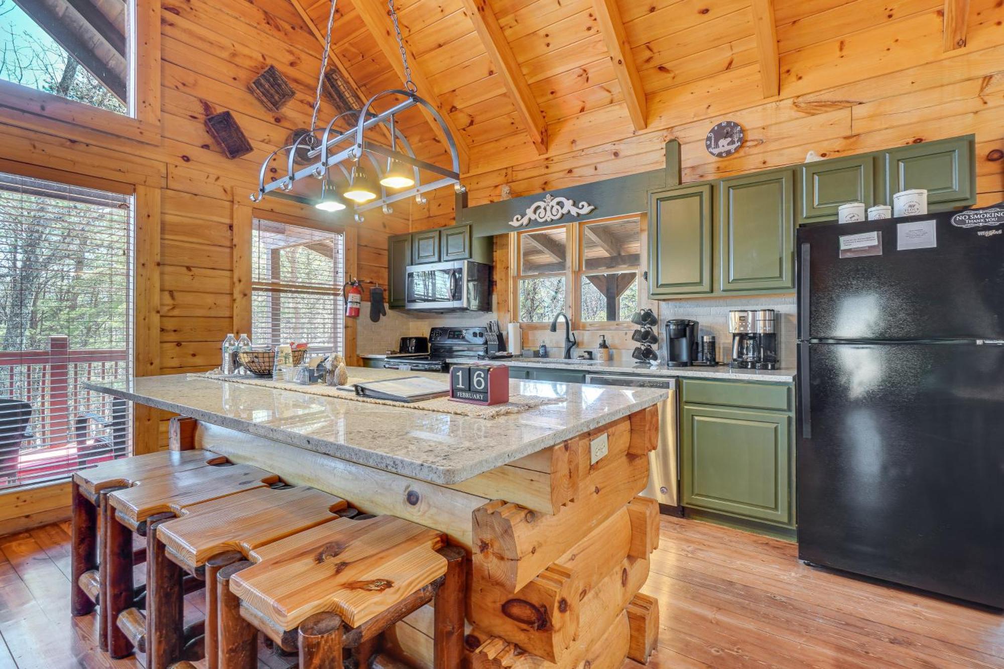 Sevierville Cabin With Deck Minutes To Pigeon Forge エクステリア 写真
